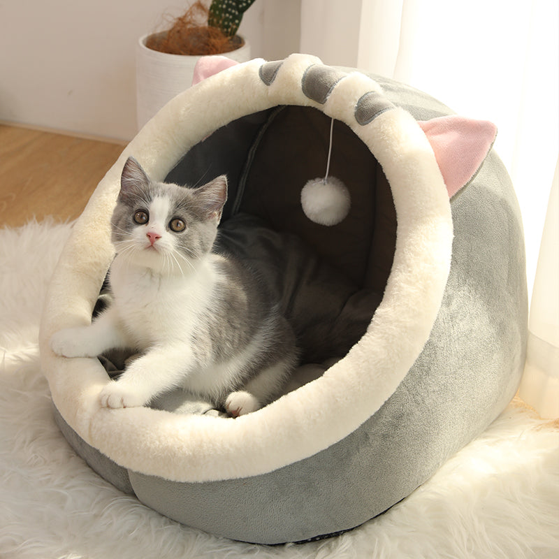 All-Season Cat House Villa - size and dimensions