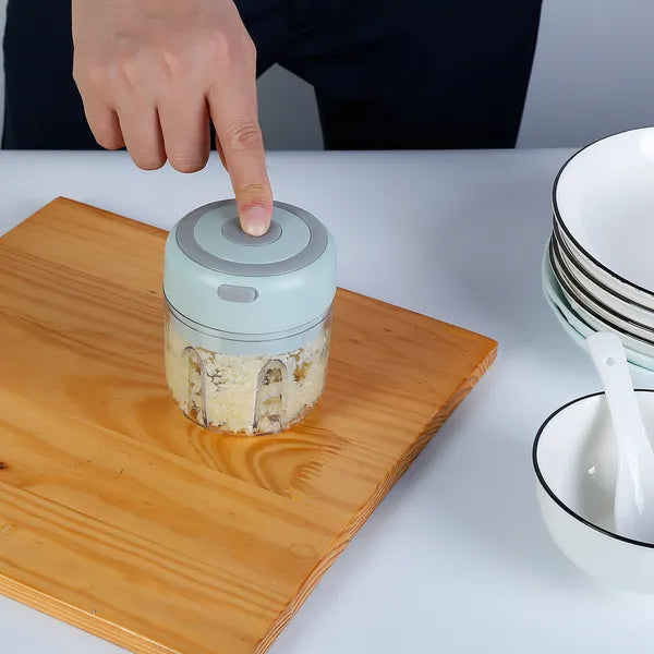 Mini Cordless Garlic & Herb Chopper – 8.45 oz – image 3