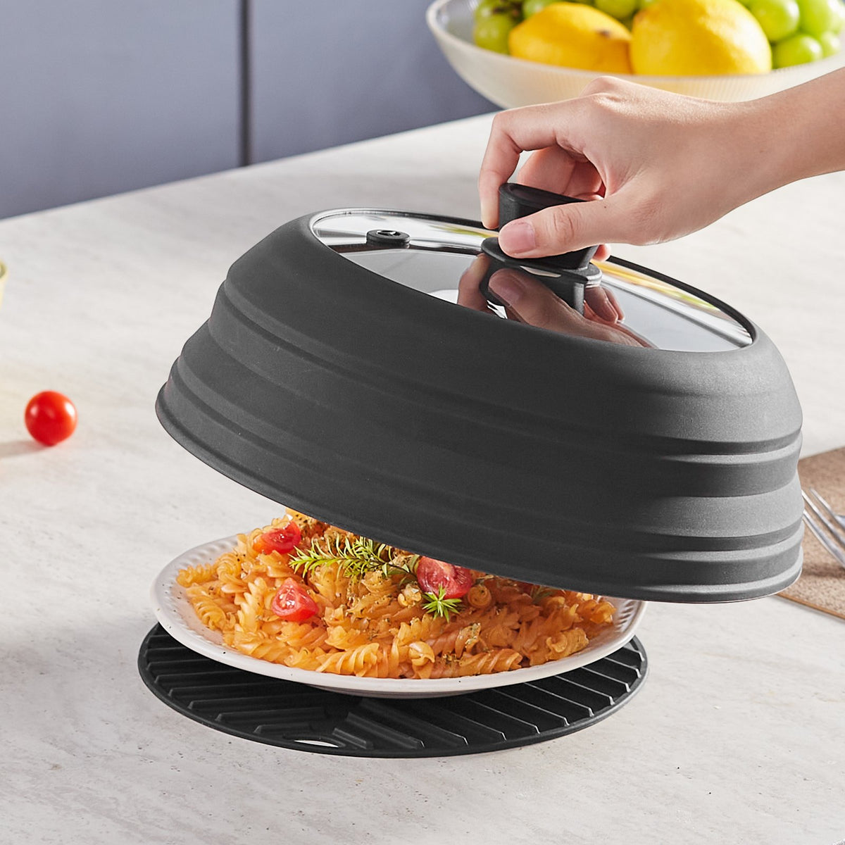 Collapsible Microwave Splatter Cover & Mat – image 5