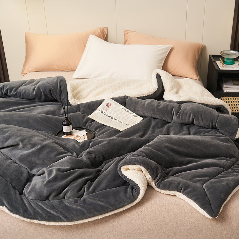 Reversible Sherpa Throw Blanket – view 6