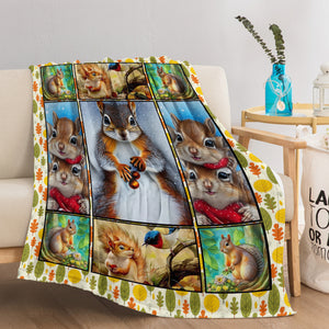 Squirrel Print Sherpa Throw Blanket – Reversible, 60 x 80 in